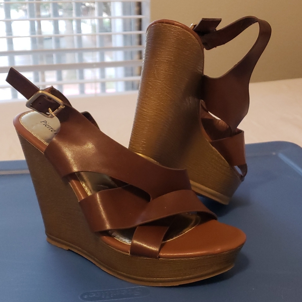 Pierre Dumas sandals